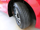 タイヤはまだまだしっかり山が有り、ひび割れも見れません。