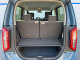 普段のお買い物や通勤、送迎等に十分な荷室スペースを確保しております。セカンドシートを倒すと、大きな荷物の積載も可能です♪