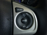 ハンドル右側にはクルーズコントロールのスイッチが装備され運転中の操作も安心して行えます!