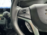 ステアリングスイッチ装備!運転しながら手元でオーディオの操作などができます。