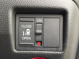 【パワースライドドア】スマートキーや運転席のスイッチでスライドドアの開閉が可能♪電動だから力を入れてドアを開ける必要が無く、小さいお子様でも、重い荷物を持っている時もラクに開け閉めできます♪