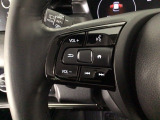 ステアリングリモコンは、運転中でも簡単に音量調整やチャンネル変更もできます!わき見運転防止にもつながるので安心です♪