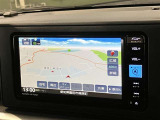 純正ナビを装備。タッチパネル式で使いやすく、お出かけもラクラクです。