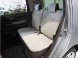 【セカンドシート】ゆったり快適に座っていただけますので、楽しくドライブに参加できます。
