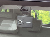 【ドライブレコーダー】ドライブレコーダー装備!走行中はもちろん、あおり運転や事故に遭遇した際、映像で記録し、万一のリスクに備えます。※記録用SDカードはお客様ご自身でご準備いただく必要があります。