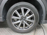 純正アルミ装着。