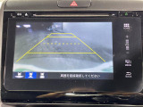 【バックモニター】後ろのカメラの映像をモニターに映し出すことができます!後方の見えない死角や、障害物との距離感をしっかり確認することができます!駐車が苦手な方におすすめです。