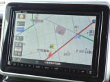 当社は法定費用と車両外諸費用を含んだ総額表示点です。ヤフ-の中古車サイトをご覧の方は(メ-ル見積もり・在庫を確認する)のボタンを押して総額表示の金額を確認して下さい。総額には(車検)整備代税金含みます