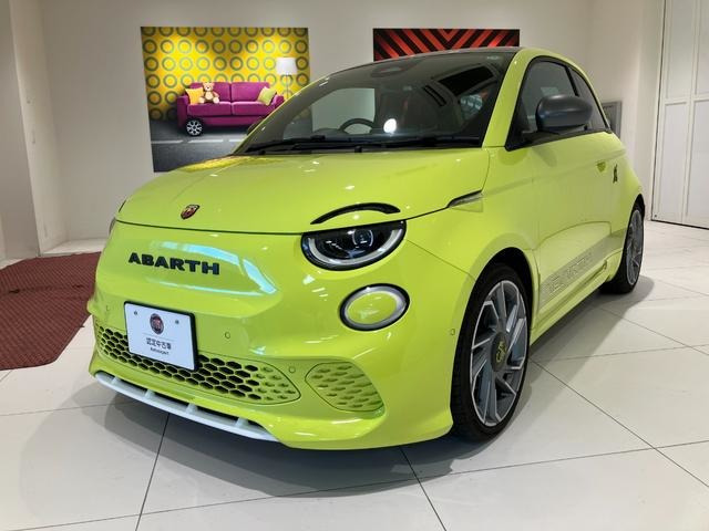 アバルト500e スコーピオニッシマ 