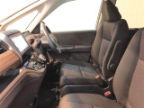 清潔で広々した座席です!是非、現車を見て体感してみてください。