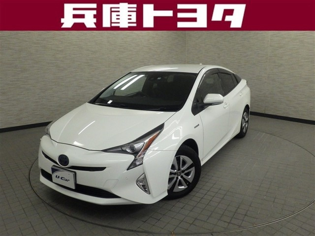 プリウス 1.8 A E-Four 4WD 