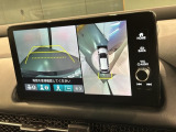 全方位モニターがついています! 車の周囲を360&deg;安全確認できるので、普段の駐車はもちろんの事、縦列駐車や幅寄せの際にも活躍してくれますよ。