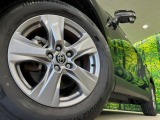 【純正17インチアルミホイール】外観にマッチした純正アルミホイールを装着しております。各種社外アルミホイールや、スタッドレスタイヤも取扱いしております。是非ご相談ください♪
