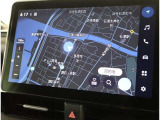 純正ナビを装備。タッチパネル式で使いやすく、お出かけもラクラクです。