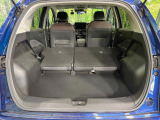 普段のお買い物や通勤、送迎等に十分な荷室スペースを確保しております。セカンドシートを倒すと、大きな荷物の積載も可能です♪