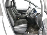 見通しのよいすっきりとした視界で、誰でも運転しやすいです。運転のしやすさは疲れにくさにも繋がりますよ♪