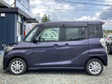 「ドアバイザー」が付いています☆雨の日でも、ちょっとだけ窓を開けることができるんですよ☆愛煙家の方には必須装備ですね☆