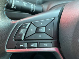 運転中も便利なステアリングスイッチ♪