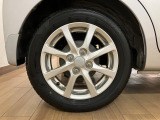 純正アルミホイールが装備されております♪