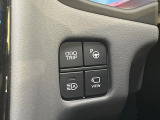 【駐車支援システム】駐車スペースを検知し、スムーズな駐車をアシスト。狭いスペースへの駐車など、駐車に自信の無い方におすすめの機能です♪