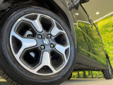 【純正15インチアルミホイール】外観にマッチした純正アルミホイールを装着しております。各種社外アルミホイールや、スタッドレスタイヤも取扱いしております。是非ご相談ください♪