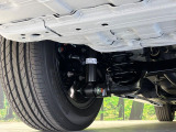 お車を安心してお乗りいただく為には、足回りの定期点検が欠かせません。サービスサポート(有償保証)では無料点検もご提供しており、安心のカーライフをお過ごしいただけるサポート体制が整っています。