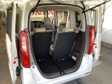 リアシートがあっても、しっかり荷物を積む事ができます。