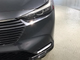LEDヘッドライトは、点灯の瞬間から最大光量を発揮し、突然暗くなるトンネルなどでの安定感を高めます。
