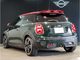 【ゴーカートフィーリング】入り組んだ細い街中でも何のストレスもなく走るMINIはまるでゴーカートに乗っているかのような乗り味で非常に特徴的で唯一無二です!!