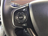 ステアリングリモコンは、運転中でも簡単に音量調整やチャンネル変更もできます!わき見運転防止にもつながるので安心です♪