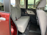 エンジンルームも綺麗に洗浄してから納車致します。普段あまり見ることが無い箇所だからこそ綺麗だと感動しますよね(*&acute;▽`*)