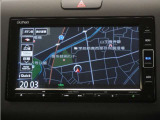 スタンダードインターナビ(VXM-234VFi)&バックカメラが装備されているので、普段の使い勝手もロングドライブも快適です。