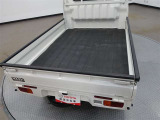 広々とした荷台を備えています。大きなものや長さのある荷物もしっかりと積み込めます。