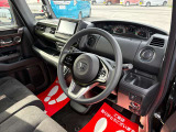 軽自動車は何よりその手軽さが魅力ですね。狭い道でもラクラクです。税金など維持費も抑えられるし、セカンドカーとしてもオススメのくるまです。