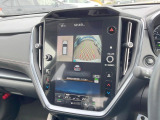 【デジタルマルチビューモニター】車のフロントやサイドのカメラ画像を同時にモニター表示することで、悪路や狭い道を走行時でも周囲の状況確認ができ安心!本格SUVにうれしい装備です♪