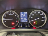 【スピードメーター】メーターがシンプルで見やすく運転しやすいですね!