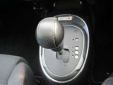マニュアルシフトチェンジ可能です。