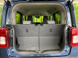 普段のお買い物や通勤、送迎等に十分な荷室スペースを確保しております。セカンドシートを倒すと、大きな荷物の積載も可能です♪
