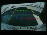 ガイドライン表示機能つきバックモニターです!バックでの駐車時など後方の安全確認ができて安心安全ですね♪