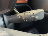 【オートライト(AUTO)】外の明るさをシステムが感知して、自動でヘッドライトが点灯します!ヘッドライトをつけ忘れを防ぐ便利機能です。