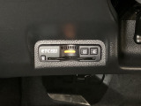 ハンドルの左下にETC2.0がついています。高速道路の料金所の通過も楽々です!。 カードの取り出しもしやすい場所についています。