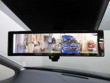 スマートルームミラー付きで後部座席に乗車してても後方がしっかり見れます