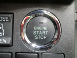 スマートキー付き♪プッシュスタートシステムを採用!スマートキーをカバンやポケットから取り出さずに、ボタンひとつでエンジン始動できます☆鍵を探す手間は必要なしです♪