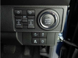 人気の装備両側電動スライドドアが付いています!小さなお子様が見えるご家庭では・・隣の車にドアが当たらないか心配・・そんな悩みも解消されます。スイッチで開閉も出来ます!挟み込みにはご注意下さいませ。