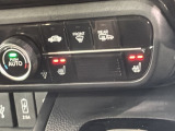 フロント両席にはシートヒーターが付いています!寒い日に便利な装備ですね。