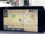 【メーカー純正ナビ】インテリアに溶け込むスタイリッシュな「専用設計」メーカーナビを装備♪視認性や操作性など基本性能にも優れ、より上質なカーライフをお楽しみいただけます。