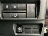 運転席スイッチ部 人気装備の両側ハンズフリーオートスライドドア付き