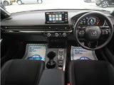 とても握りやすいステアリング!運転手の気持ちがそのまま伝わるかのような反応をしてくれます!小物入れや各ボタンの配置にこだわり、とても使いやすいです !視認性も良好なのでロングドライブもお任せ下さい!