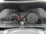 【スピードメーター】メーターがシンプルで見やすく運転しやすいですね!