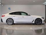 ご納車後も全国約200拠店のBMW正規ディーラーサービス工場にて保証対応いたします。お近くのBMW正規ディーラーをご案内の上、アフターメンテナンスをお受け頂けますので、安心してお乗りいただけます!!